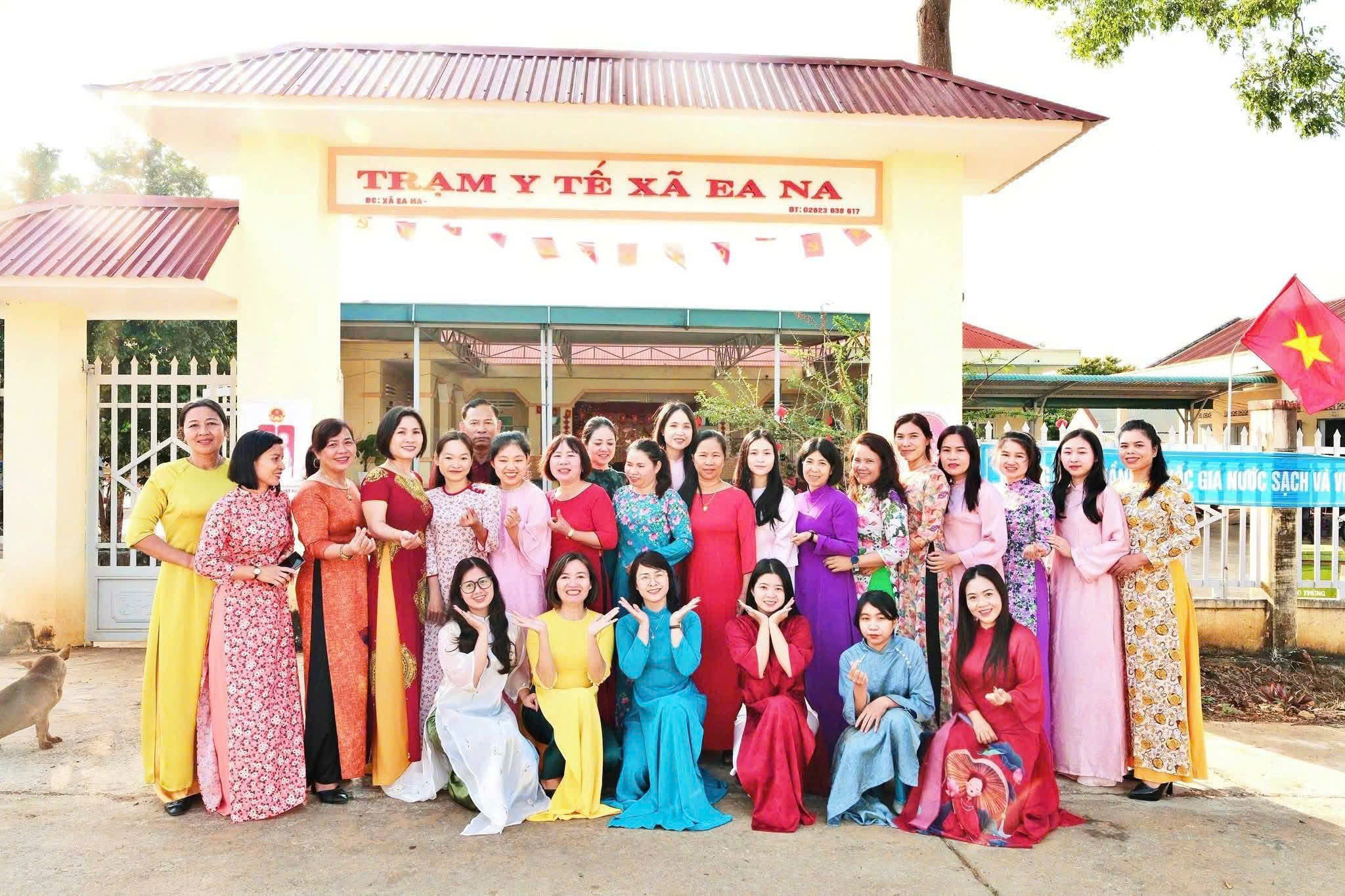 HỘI NGHỊ CÔNG BỐ QUYẾT ĐỊNH THÀNH LẬP CHI BỘ TRẠM Y TẾ XÃ EA NA VÀ TỌA ĐÀM KỶ NIỆM 71 NĂM NGÀY THẦY THUỐC VIỆT NAM (27/02/1955 - 27/02/2026)